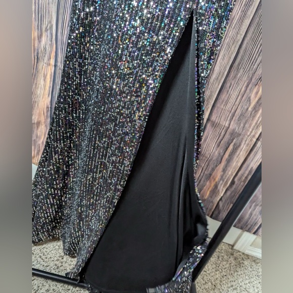 Trixxi Prom Dress - Picture 2 of 5